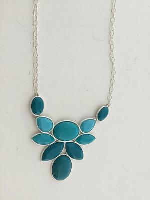 NWT statement necklace