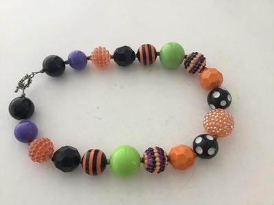 Colorful statement beaded vintage clasp necklace