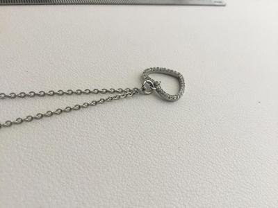 Beautiful silver tone heart rhinestone necklace