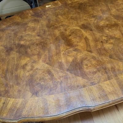Heritage Scalloped Oval Wood Coffee Table (LR-HS)
