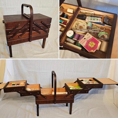 Vintage Oak Sewing Caddy plus Contents (BF2-JS)