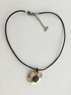 Ae marked flower collar necklace