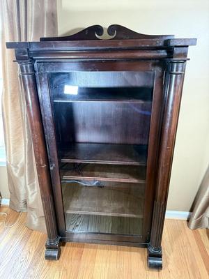 LOT 103L: Vintage Glass Front Bookcase