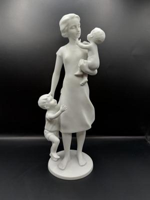 LOT 112D: Kaiser Porcelain G Bochmann “Mother and Child” Figurine w/ Box 438