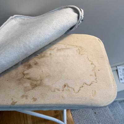 Black & Decker Irons with Felted Wool Pressing Mat & Ironing Boards (L-HS)