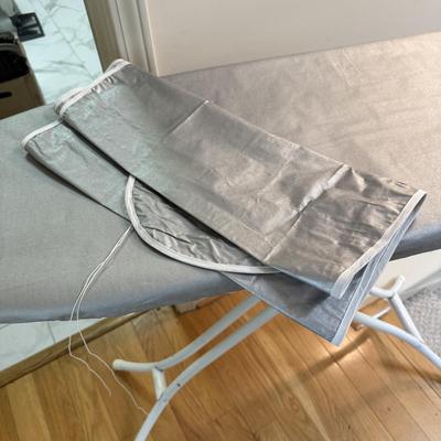 Black & Decker Irons with Felted Wool Pressing Mat & Ironing Boards (L-HS)