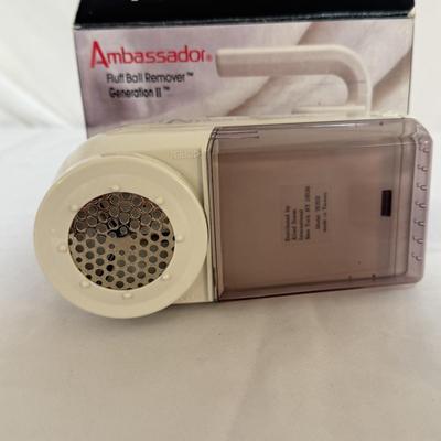 Black & Decker Irons with Felted Wool Pressing Mat & Ironing Boards (L-HS)