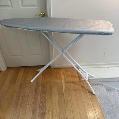 Black & Decker Irons with Felted Wool Pressing Mat & Ironing Boards (L-HS)