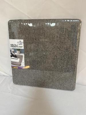 Black & Decker Irons with Felted Wool Pressing Mat & Ironing Boards (L-HS)