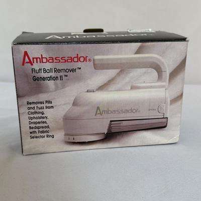 Black & Decker Irons with Felted Wool Pressing Mat & Ironing Boards (L-HS)