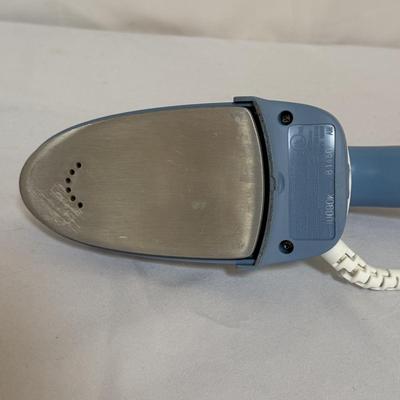 Black & Decker Irons with Felted Wool Pressing Mat & Ironing Boards (L-HS)