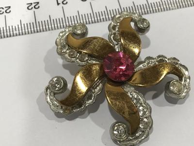 Unique Beatiful Vintage Brooch