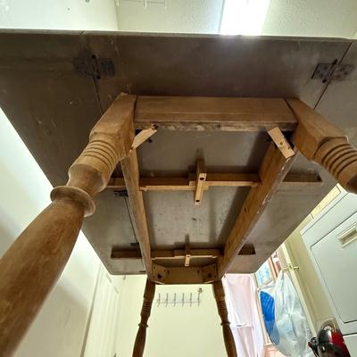 Rockport Drop-Leaf Table (L-HS)