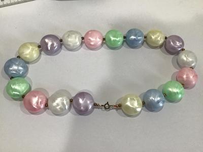 Super Cute Chunky Satin Pastel Necklace Vintage