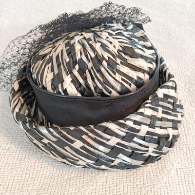 LOT 49: Vintage HL USA Handbag, Multi-Color Straw Hat, Scarf & 1960s Lane Bryant Hat Box