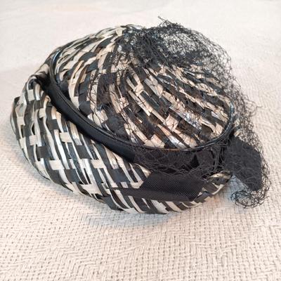 LOT 49: Vintage HL USA Handbag, Multi-Color Straw Hat, Scarf & 1960s Lane Bryant Hat Box