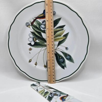 LOT 120: Vintage MCM Lamp, Cake Plate and Server, Vintage Tea Towels, and More