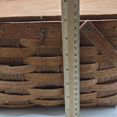 LOT 124: MCM Metal Serving Tray, Villeroy & Boch Serving Dish, and Americana Wooden Picnic Basket with Small Lap Trays