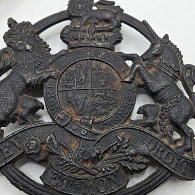 LOT 125: Bicentennial Placemats and Napkins, ARC France Glass Cannister, Hull Pottery Alpine Pretzel Jar, and More