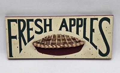 LOT 126: Country Kitchen Decor