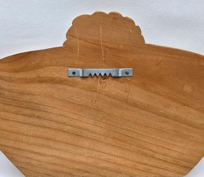 LOT 126: Country Kitchen Decor