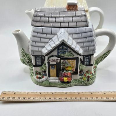 LOT 134: Cardinal Teapot, Price teapot, and Set of Gold Trimmed Milk Glass Cups and Saucers