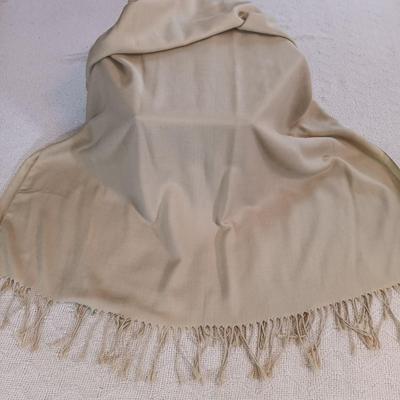 LOT 136: Vintage Gimbels Faux Leopard Print Hat with Norman Kartiganer Wig Holder, Faux Fur Handbag & More