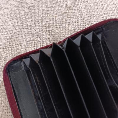 LOT 139: Geo W. Bollmans Excello Wool Hat, Gigi for LMA Straw Hat, Quilted Purse & More