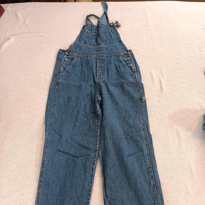 LOT 141: Xhilaration Fringe Boots, HC Bar Ranchwear Shirt, Laminate Leather Handbag & More