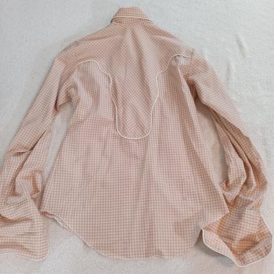 LOT 141: Xhilaration Fringe Boots, HC Bar Ranchwear Shirt, Laminate Leather Handbag & More