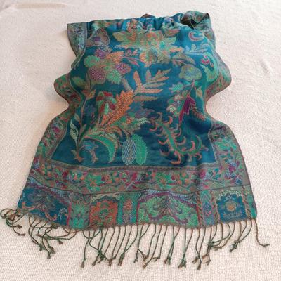 LOT 142: J.L. Hudson Co. Hat, Patent Green Leather Handbag, Tahari Sunglasses & More