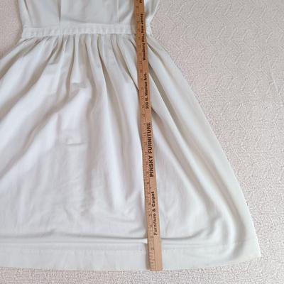 LOT 148: WWII Bruck's Nurses Cape and White Nurses Uniform