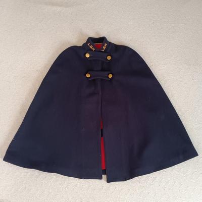 LOT 148: WWII Bruck's Nurses Cape and White Nurses Uniform
