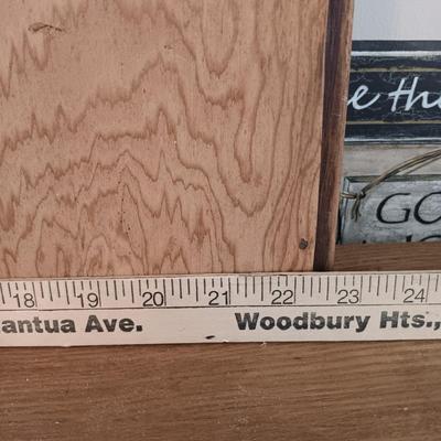 LOT 149: Vintage Chest of Drawers w/Mirror