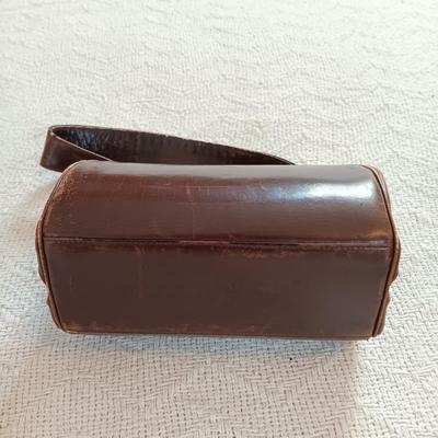 LOT 151: Vintage Merrimac Merri-Soie , Shari Brett & Sears Millinery Hat Collection, Bienen Davis 1950s Brown Barrell Purse &...