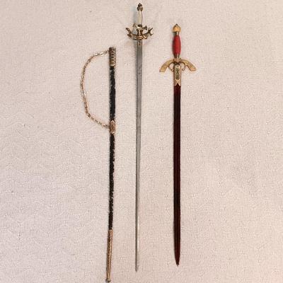LOT 152: Set of (2) Vintage Swords
