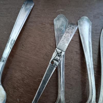LOT 158: Unique Glass Colbalt Blue Beverage Stirrers Flatware, Vintage Souvenir Spoons, Vintage Folk Art Uncle Sam Tin Metal Shelf Sitter...