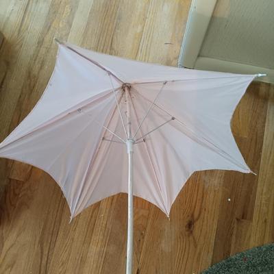 LOT 161: Vintage Umbrellas/Parasols
