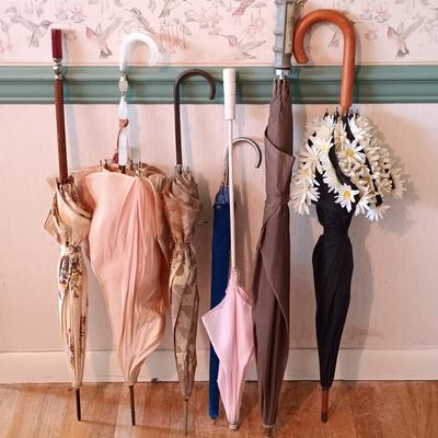 LOT 161: Vintage Umbrellas/Parasols