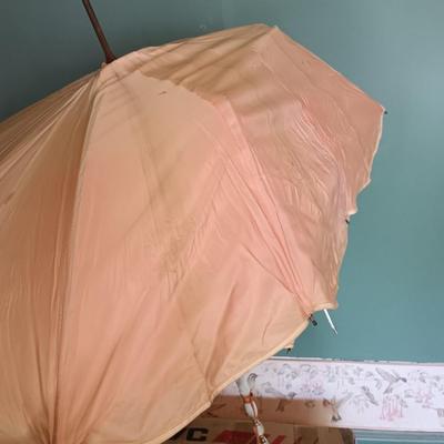 LOT 161: Vintage Umbrellas/Parasols