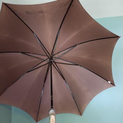 LOT 161: Vintage Umbrellas/Parasols