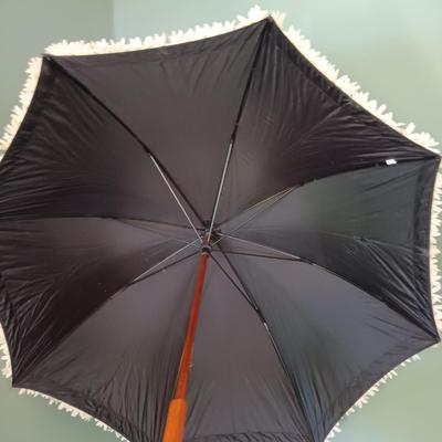 LOT 161: Vintage Umbrellas/Parasols