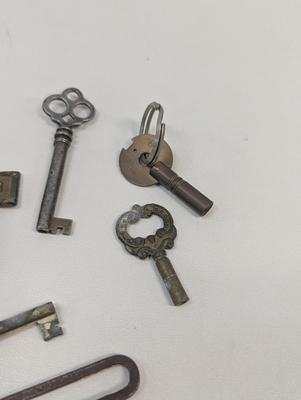 Vintage Skeleton Keys
