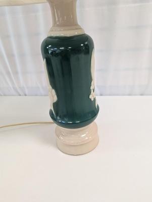 Mid-Century Alacite Aladdin Electric Lamp - Lily Of The Valley Pattern
