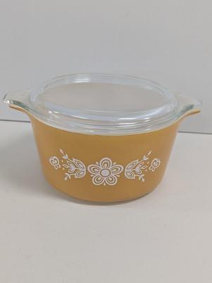 Vintage Pyrex Butterfly Gold Casserole Dish With Lid