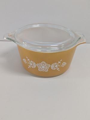 Vintage Pyrex Butterfly Gold Casserole Dish With Lid