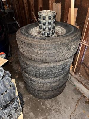 Sale Photo Thumbnail #486: Tl1-4 MasterCraft tires and caps, size of tire and other info coming soon.