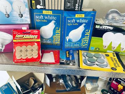 VARIETY OF LIGHT BULBS
