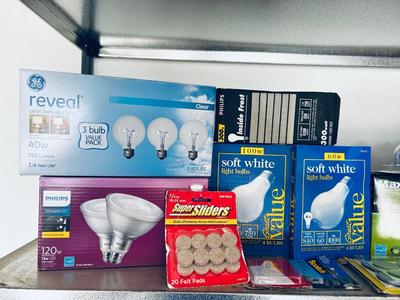 VARIETY OF LIGHT BULBS