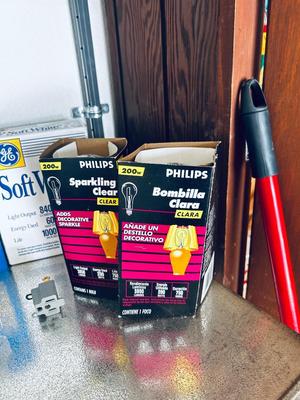 LIGHT BULBS